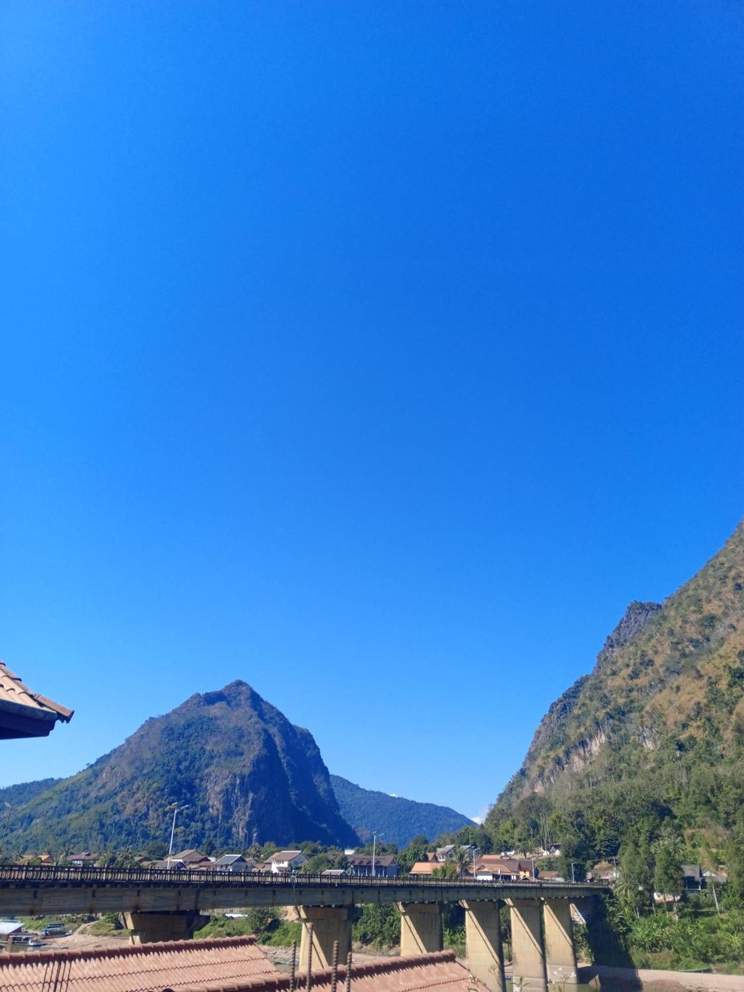 Sunrise Guest House Nongkhiaw Habitación foto